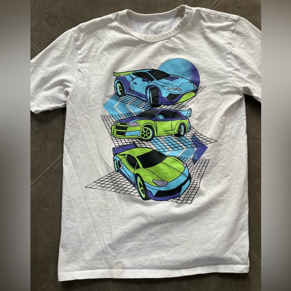 Place Kids' White T-Shirt with Colorful Car Graphics